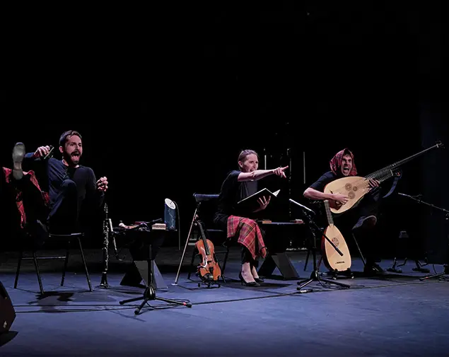 Collectif Ubique · Hansel & Gretel · un conte, trois chaises, huit instruments